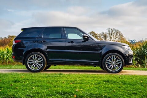 Land Rover Range Rover Sport V8 SVR 3