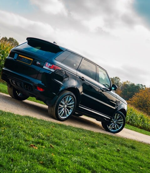 Land Rover Range Rover Sport V8 SVR 1