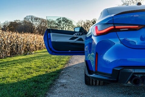 BMW M4 COMPETITION M XDRIVE 7