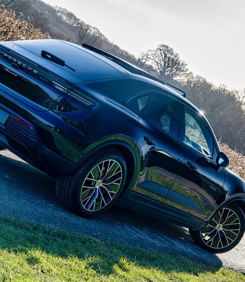 Porsche Macan 4 Electric 1