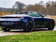 Aston Martin DB11 V8 VOLANTE 4