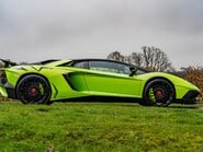 Lamborghini Aventador V12 3