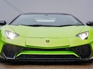 Lamborghini Aventador V12 22