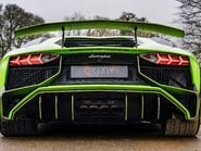 Lamborghini Aventador V12 23