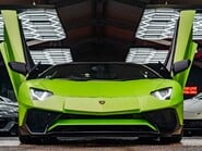 Lamborghini Aventador V12 30