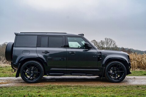 Land Rover Defender HARD TOP X-DYNAMIC HSE OBSIDIAN 3