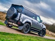 Land Rover Defender D300 SE Obsidian 20