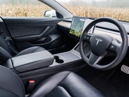 Tesla Model 3 PERFORMANCE 9