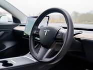 Tesla Model 3 PERFORMANCE 12