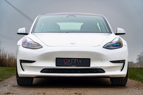 Tesla Model 3 PERFORMANCE 17