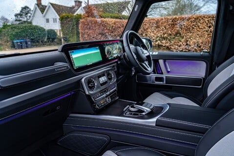 Mercedes-Benz G Class G400D AMG LINE PREMIUM PLUS - G-MANUFAKTUR 8