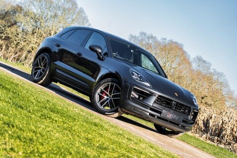 Porsche Macan S PDK 19