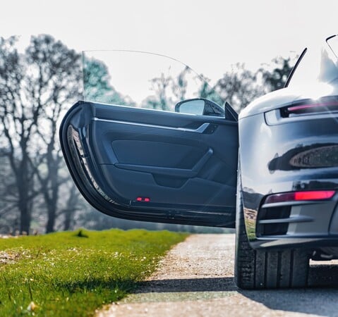 Porsche 911 CARRERA 4S PDK 1