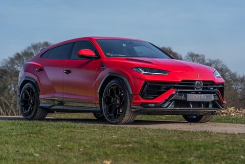 Lamborghini Urus Performante 2