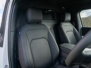 Land Rover Defender 90 Obsidian WideTrak D250 S Hardtop 10