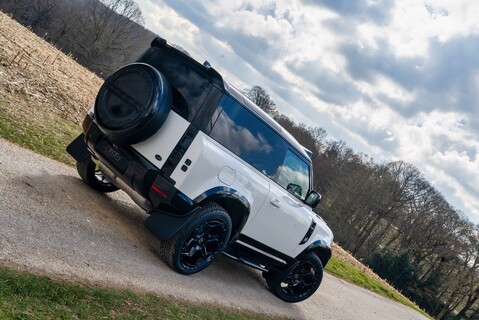 Land Rover Defender 90 Obsidian WideTrak D250 S Hardtop 20