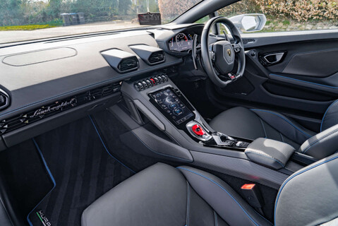 Lamborghini Huracan LP640-4 EVO Coupe 8