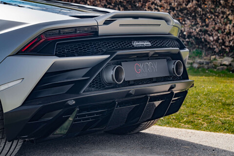 Lamborghini Huracan LP640-4 EVO Coupe 26