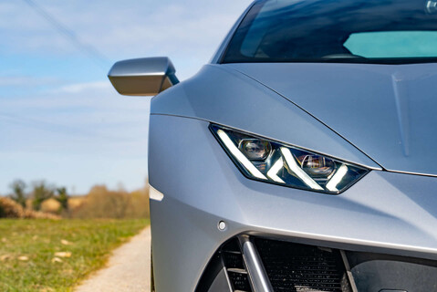 Lamborghini Huracan LP640-4 EVO Coupe 23