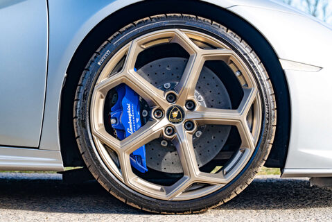 Lamborghini Huracan LP640-4 EVO Coupe 5
