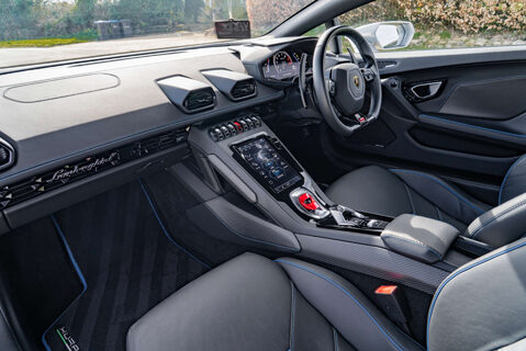 Lamborghini Huracan LP640-4 EVO Coupe 8