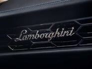 Lamborghini Huracan LP640-4 EVO Coupe 17