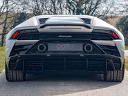 Lamborghini Huracan LP640-4 EVO Coupe 25