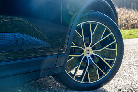 Porsche Macan Macan 4 Electric 4WD 5dr 6