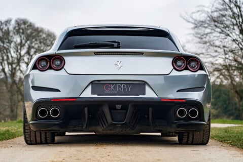 Ferrari GTC4 Lusso GTC4 Lusso T V8 23