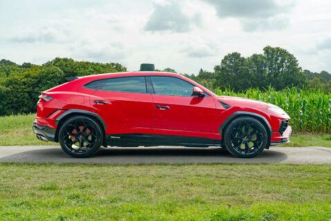 Lamborghini Urus PERFORMANTE 3