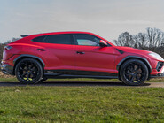 Lamborghini Urus PERFORMANTE 3