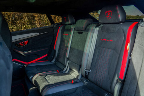 Lamborghini Urus PERFORMANTE 26