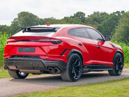 Lamborghini Urus PERFORMANTE 4