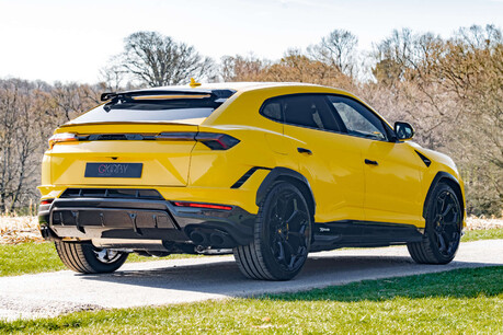 Lamborghini Urus V8 PERFORMANTE AUTO