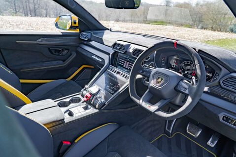 Lamborghini Urus V8 PERFORMANTE AUTO 12