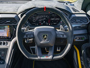 Lamborghini Urus V8 PERFORMANTE AUTO 17
