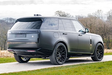 Land Rover Range Rover P615 SV