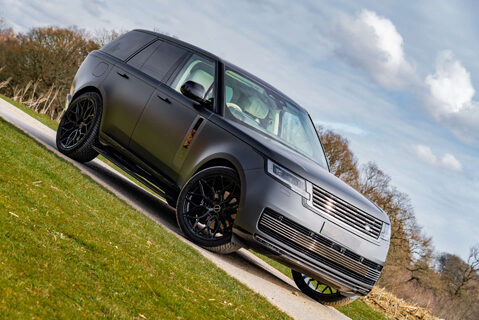 Land Rover Range Rover P615 SV 18