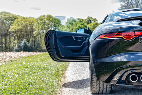 Jaguar F-Type 5.0 F-Type V8 R AWD Auto 4WD 3dr 7