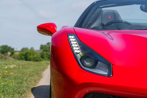 Ferrari 488 Spider 21