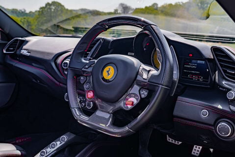 Ferrari 488 Spider 13