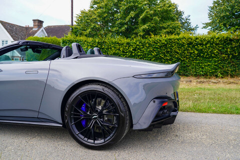 Aston Martin Vantage 4.0 Vantage V8 Roadster Auto 2dr 25