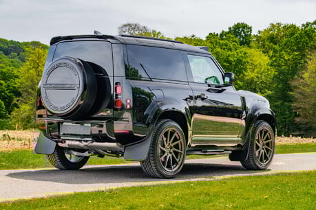 Land Rover Defender 3.0 D250 X-Dynamic HSE Hard Top