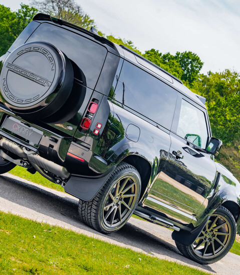 Land Rover Defender 3.0 D250 X-Dynamic HSE Hard Top 1