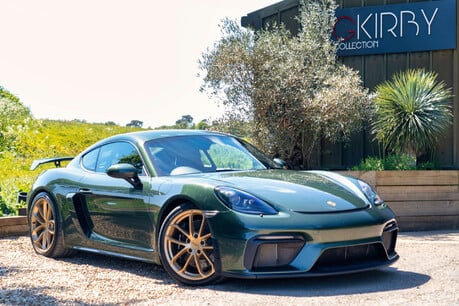 Porsche 718 Cayman GT4 PDK