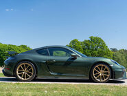 Porsche 718 Cayman GT4 PDK 3