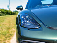 Porsche 718 Cayman GT4 PDK 17