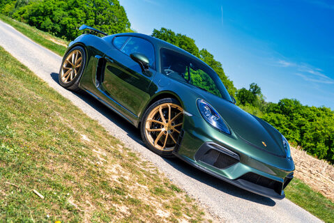 Porsche 718 Cayman GT4 PDK 19
