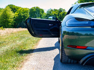 Porsche 718 Cayman GT4 PDK 7