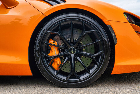 McLaren Artura 3.0 Artura V6 PHEV Semi-Auto 2dr 5